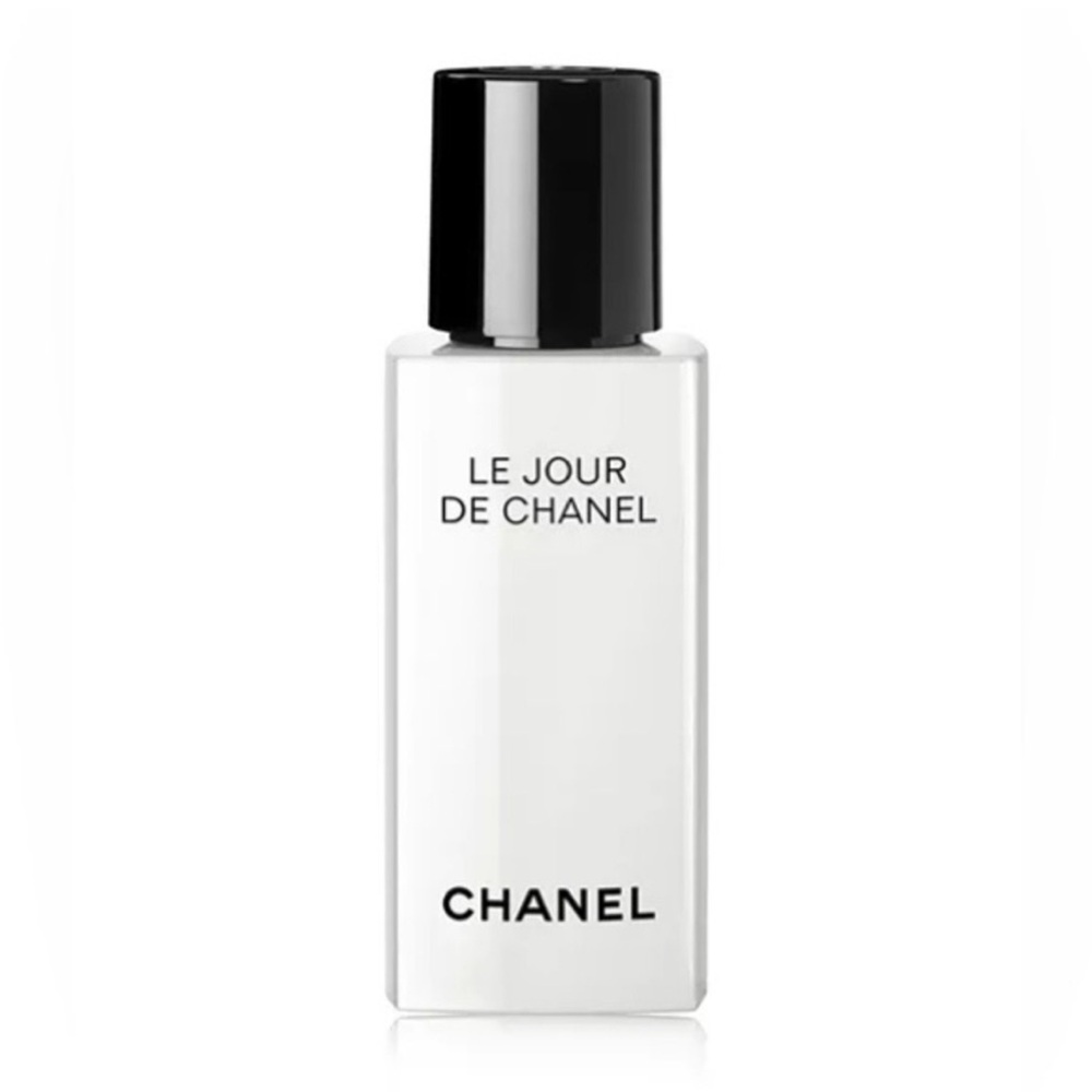 LE JOUR DE CHANEL
Morning Reactivating Face Care 1.7 oz. New